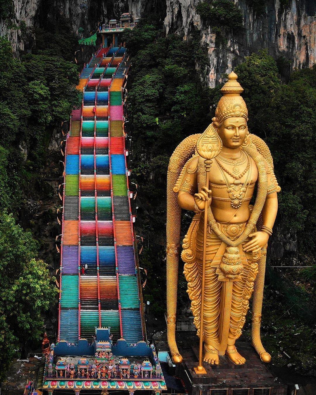 BATU CAVES 