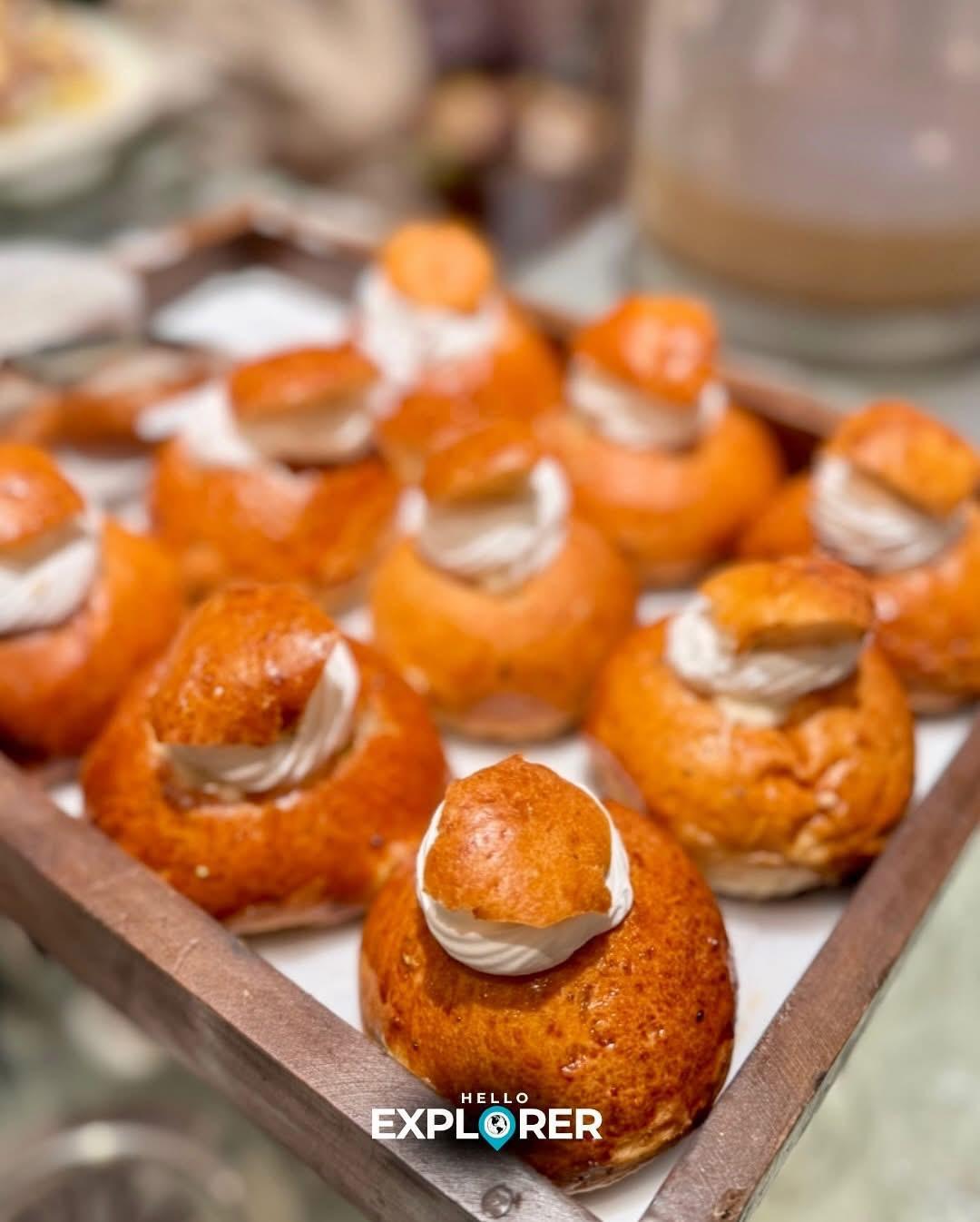 Celebrating 𝗦𝘄𝗲𝗱𝗶𝘀𝗵 𝗖𝗶𝗻𝗻𝗮𝗺𝗼𝗻𝗯𝘂𝗻 𝗗𝗮𝘆 🇸🇪