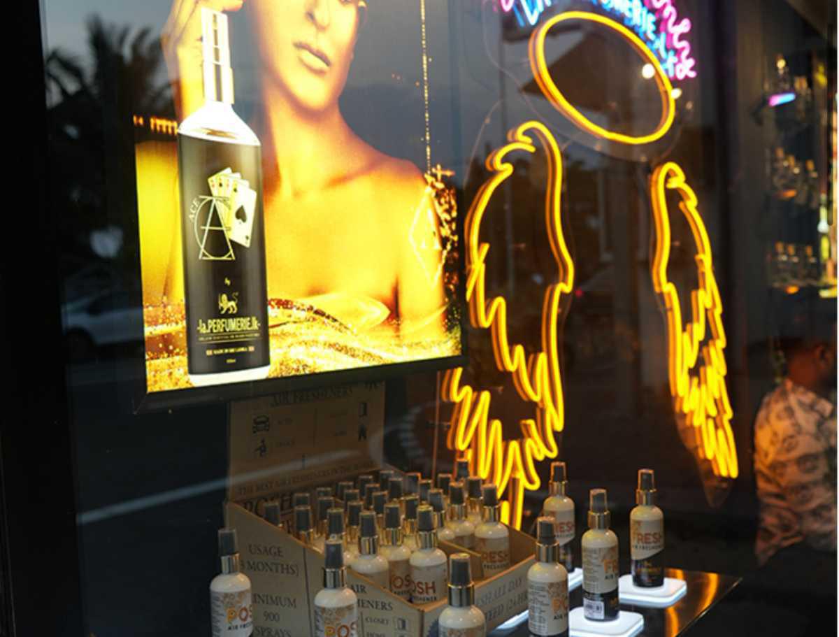 LA PERFUMERIE LA PERFUMERIE