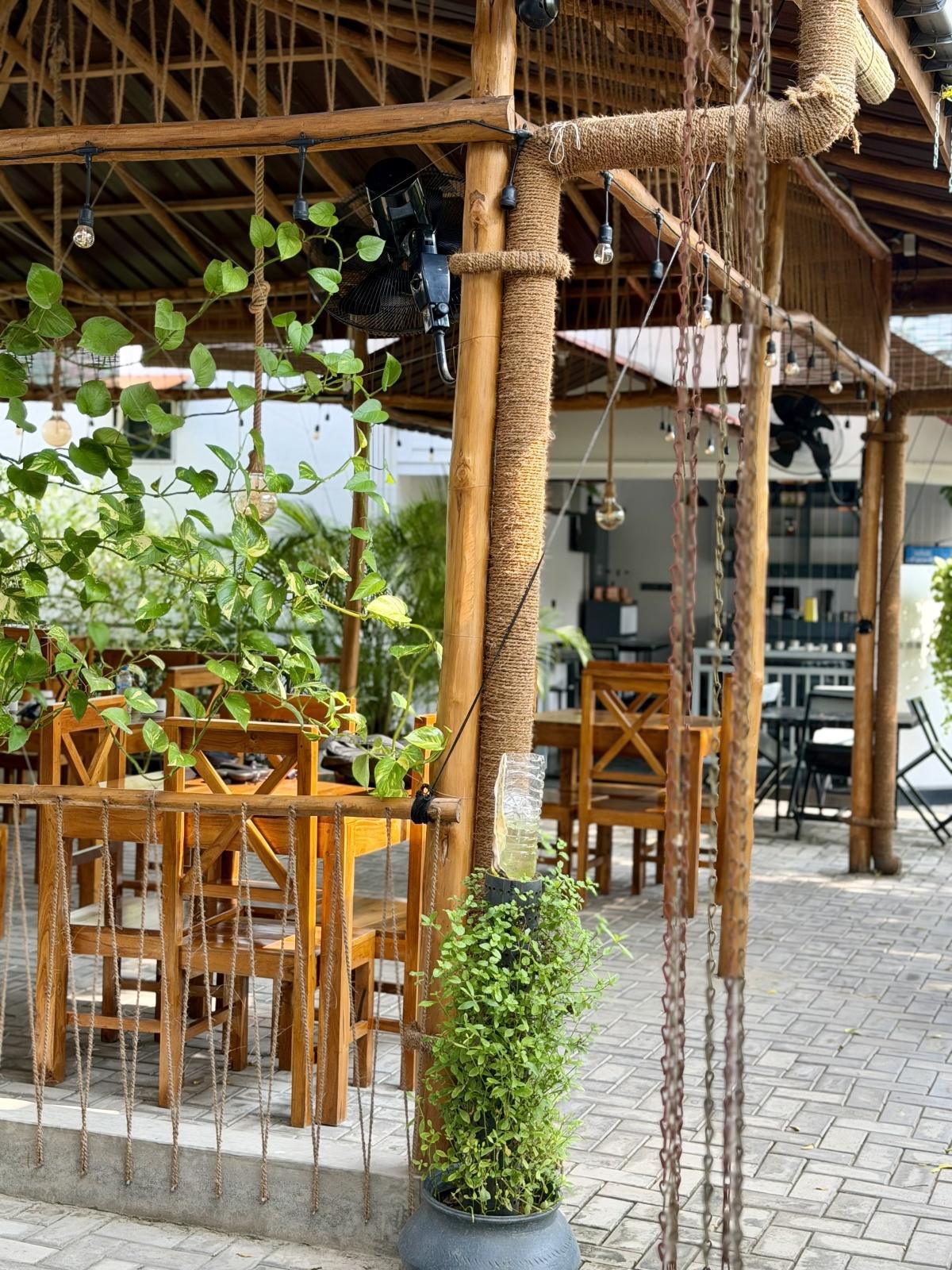 NEEM TREE GARDEN RESTAURANT NEEM TREE GARDEN RESTAURANT