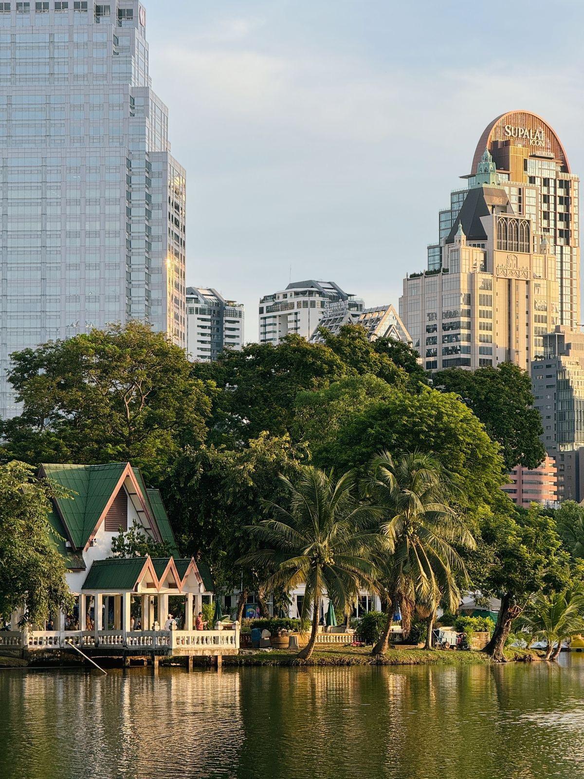 LUMPHINI PARK