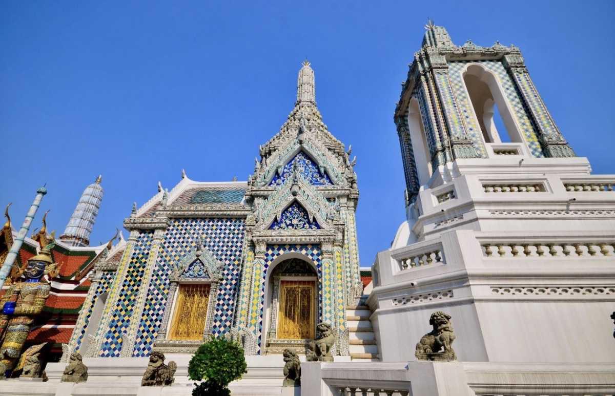 WAT PHRA KAEW – Temple of the Emerald Buddha Guide WAT PHRA KAEW – Temple of the Emerald Buddha Guide