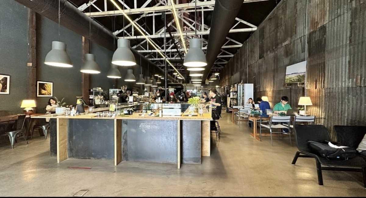 WAREHOUSE 30 WAREHOUSE 30