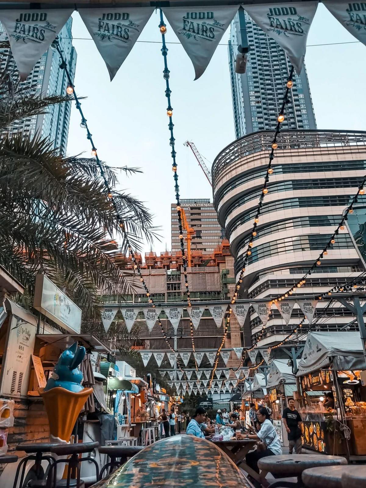 JODD FAIRS - NIGHT MARKET 