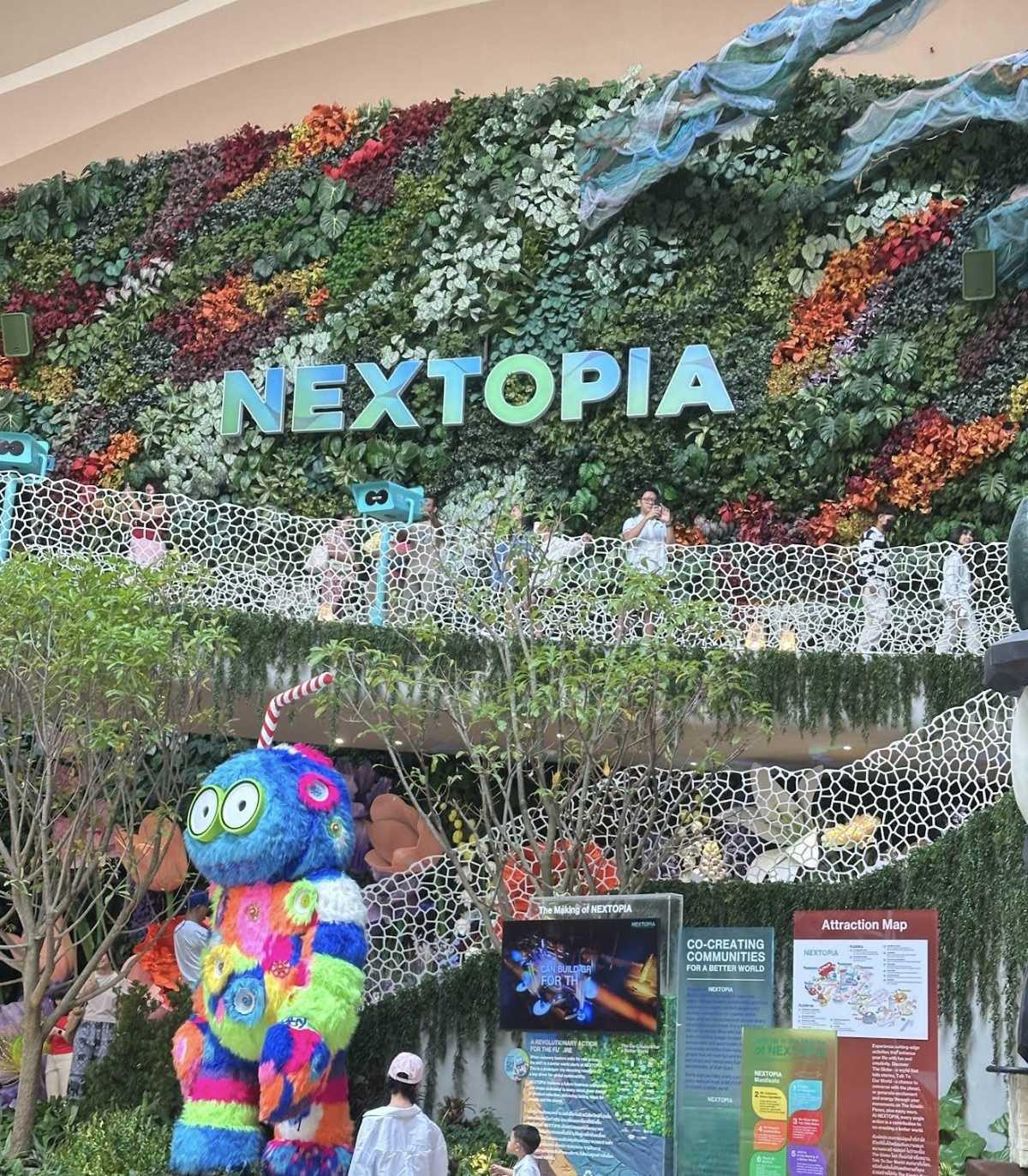 NEXTOPIA SIAM PARAGON