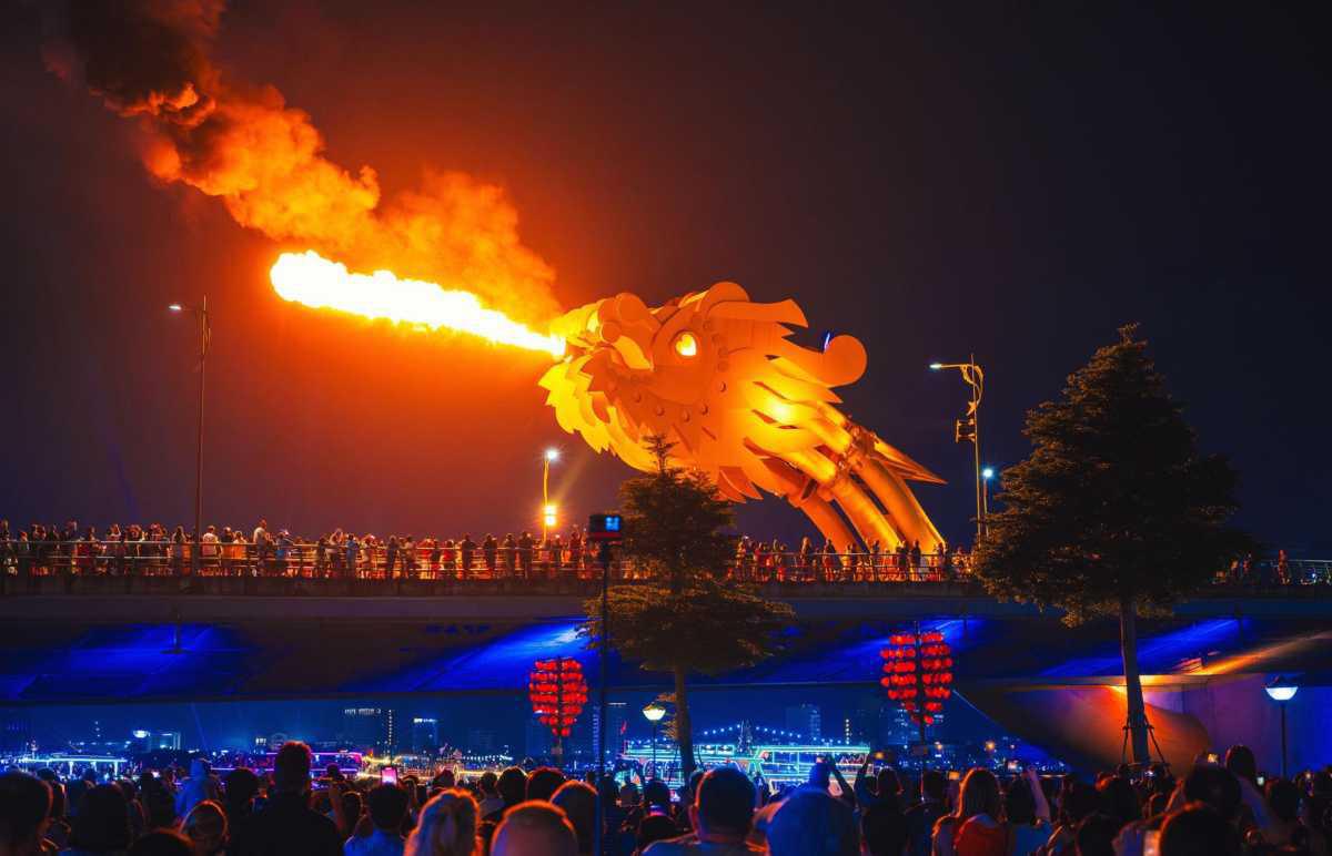 DRAGON BRIDGE