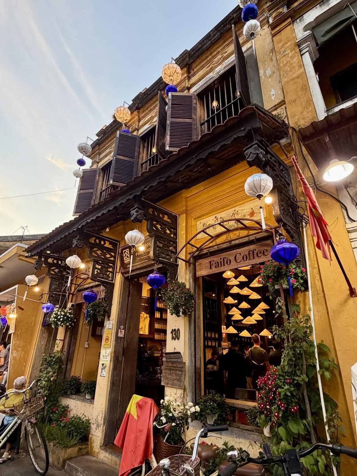 𝗘𝘅𝗽𝗹𝗼𝗿𝗶𝗻𝗴 𝘁𝗵𝗲 𝗠𝗮𝗴𝗶𝗰 𝗼𝗳 𝗛𝗼𝗶 𝗔𝗻 𝗢𝗹𝗱 𝗧𝗼𝘄𝗻 🇻🇳