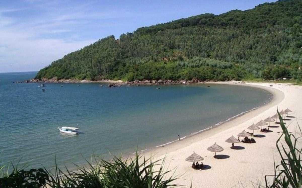 TIEN SA BEACH TIEN SA BEACH