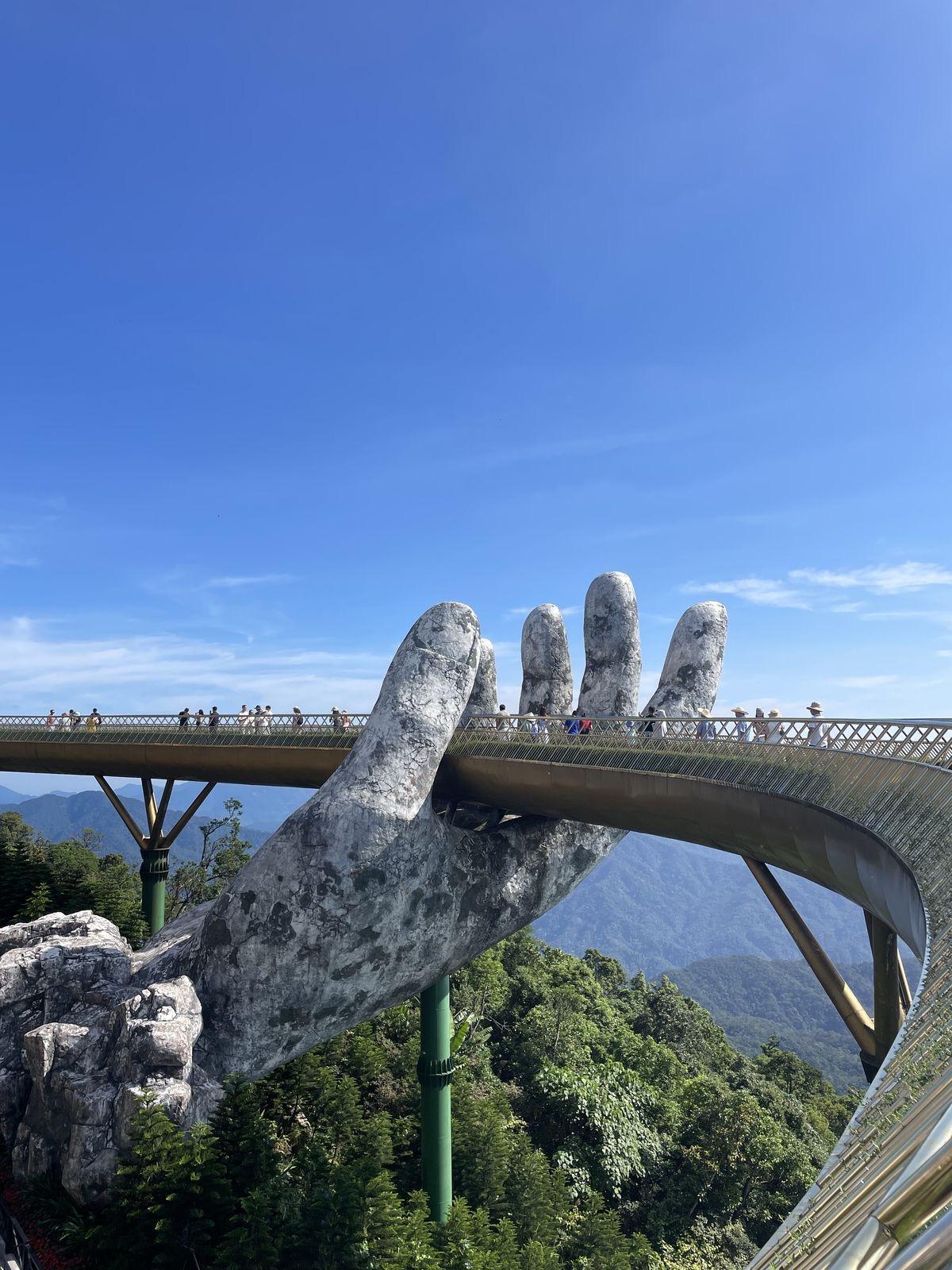 Ba Na Hills β A fantasy world above the clouds π»π³ π€οΈ Ba Na Hills β A fantasy world above the clouds π»π³ π€οΈ