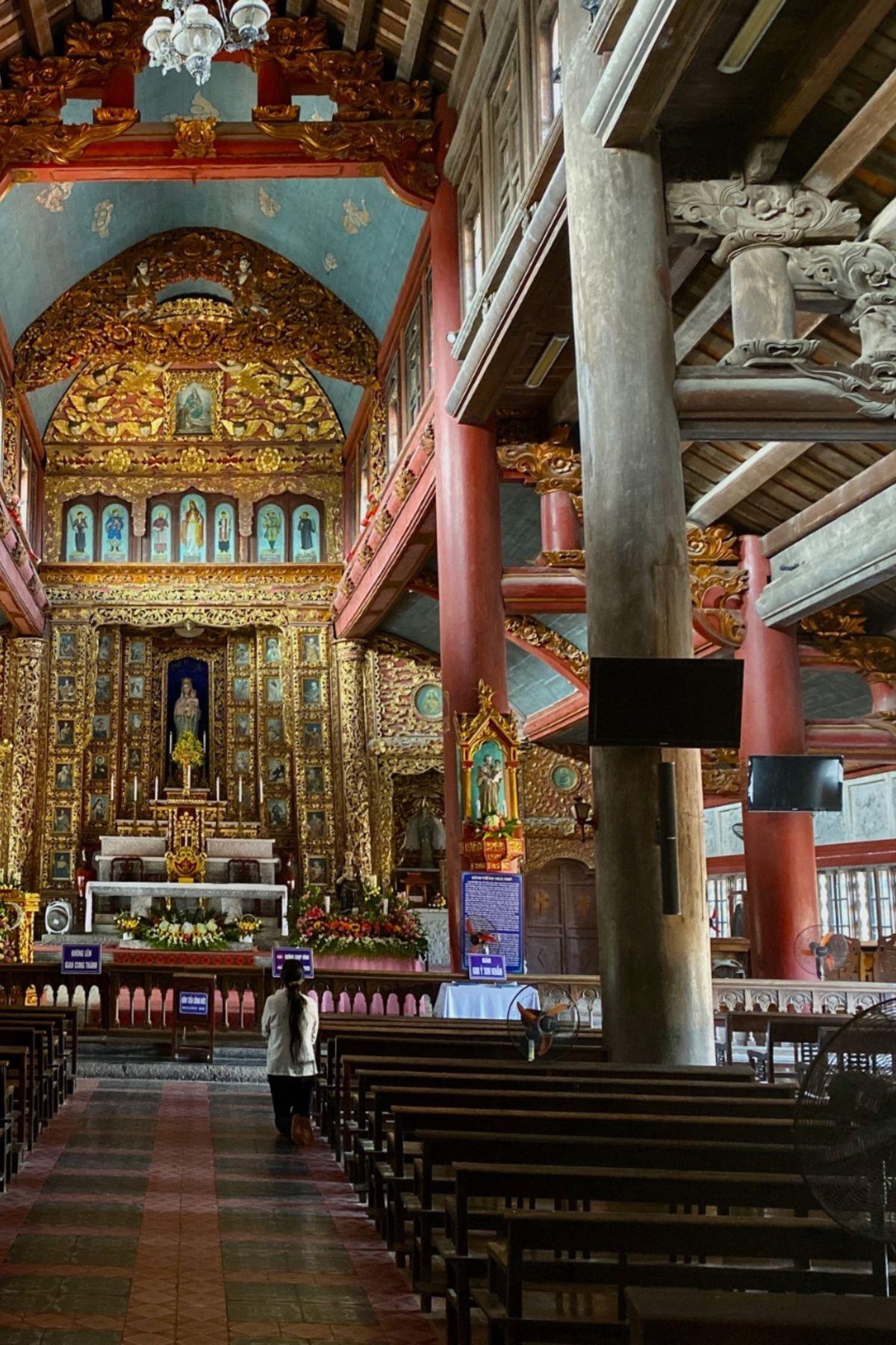DA NANG CATHEDRAL