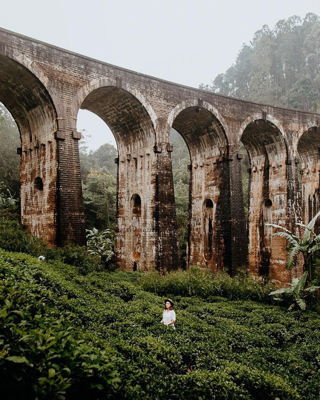 NINE ARCH BRIDGE NINE ARCH BRIDGE