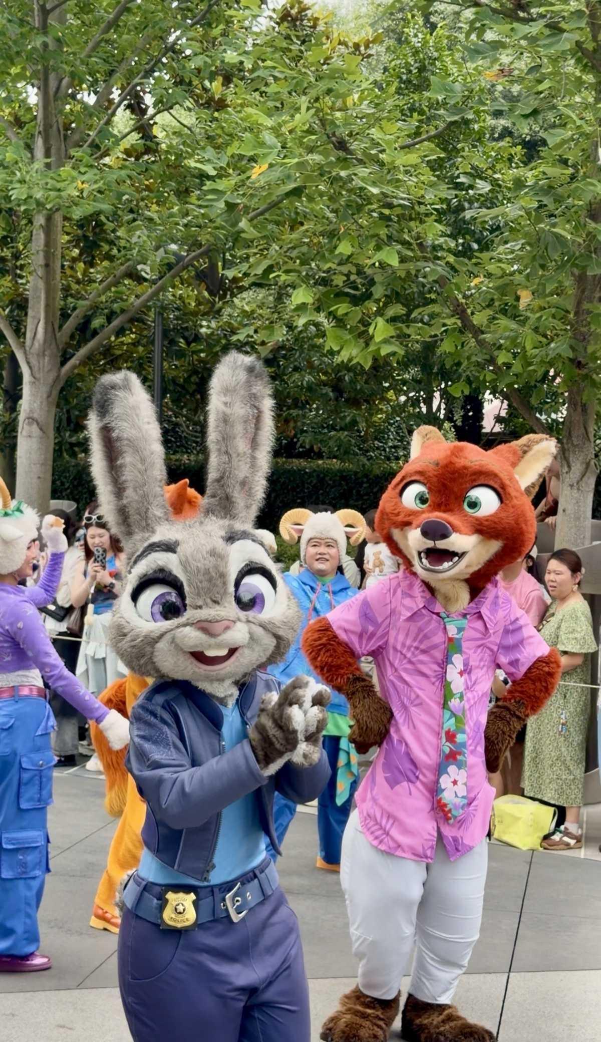 ๐๐๐๐ฃ๐๐๐๐ ๐ฟ๐๐จ๐ฃ๐๐ฎ๐ก๐๐ฃ๐ โ The Magic, the Thrills & the Ultimate Family Adventure ๐๐๐๐ฃ๐๐๐๐ ๐ฟ๐๐จ๐ฃ๐๐ฎ๐ก๐๐ฃ๐ โ The Magic, the Thrills & the Ultimate Family Adventure