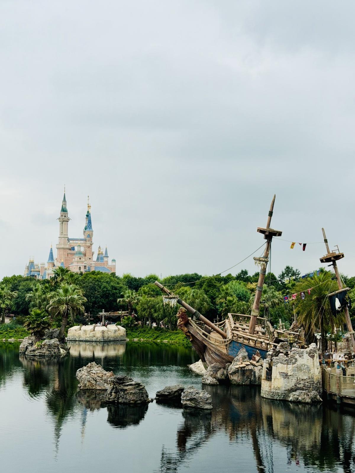 ๐๐๐๐ฃ๐๐๐๐ ๐ฟ๐๐จ๐ฃ๐๐ฎ๐ก๐๐ฃ๐ โ The Magic, the Thrills & the Ultimate Family Adventure ๐๐๐๐ฃ๐๐๐๐ ๐ฟ๐๐จ๐ฃ๐๐ฎ๐ก๐๐ฃ๐ โ The Magic, the Thrills & the Ultimate Family Adventure