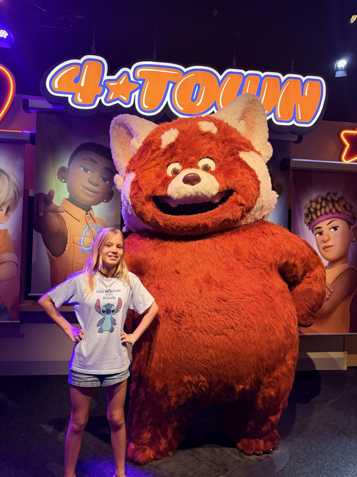 𝙎𝙝𝙖𝙣𝙜𝙝𝙖𝙞 𝘿𝙞𝙨𝙣𝙚𝙮𝙡𝙖𝙣𝙙 – The Magic, the Thrills & the Ultimate Family Adventure