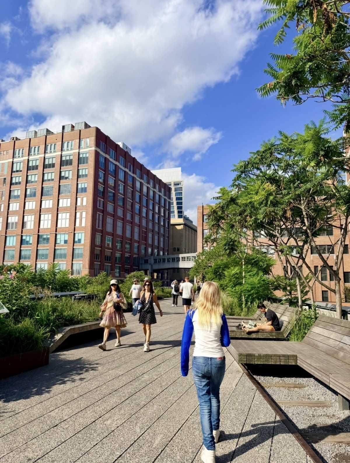 THE HIGH LINE πΏποΈ THE HIGH LINE πΏποΈ