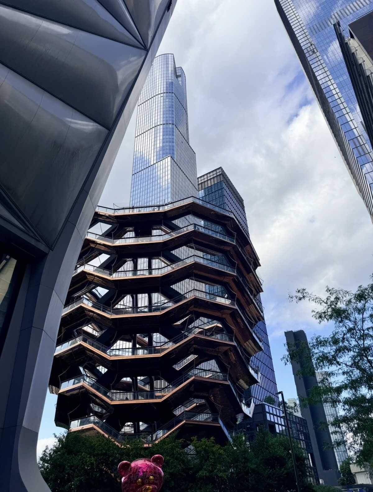 THE HIGH LINE πΏποΈ THE HIGH LINE πΏποΈ