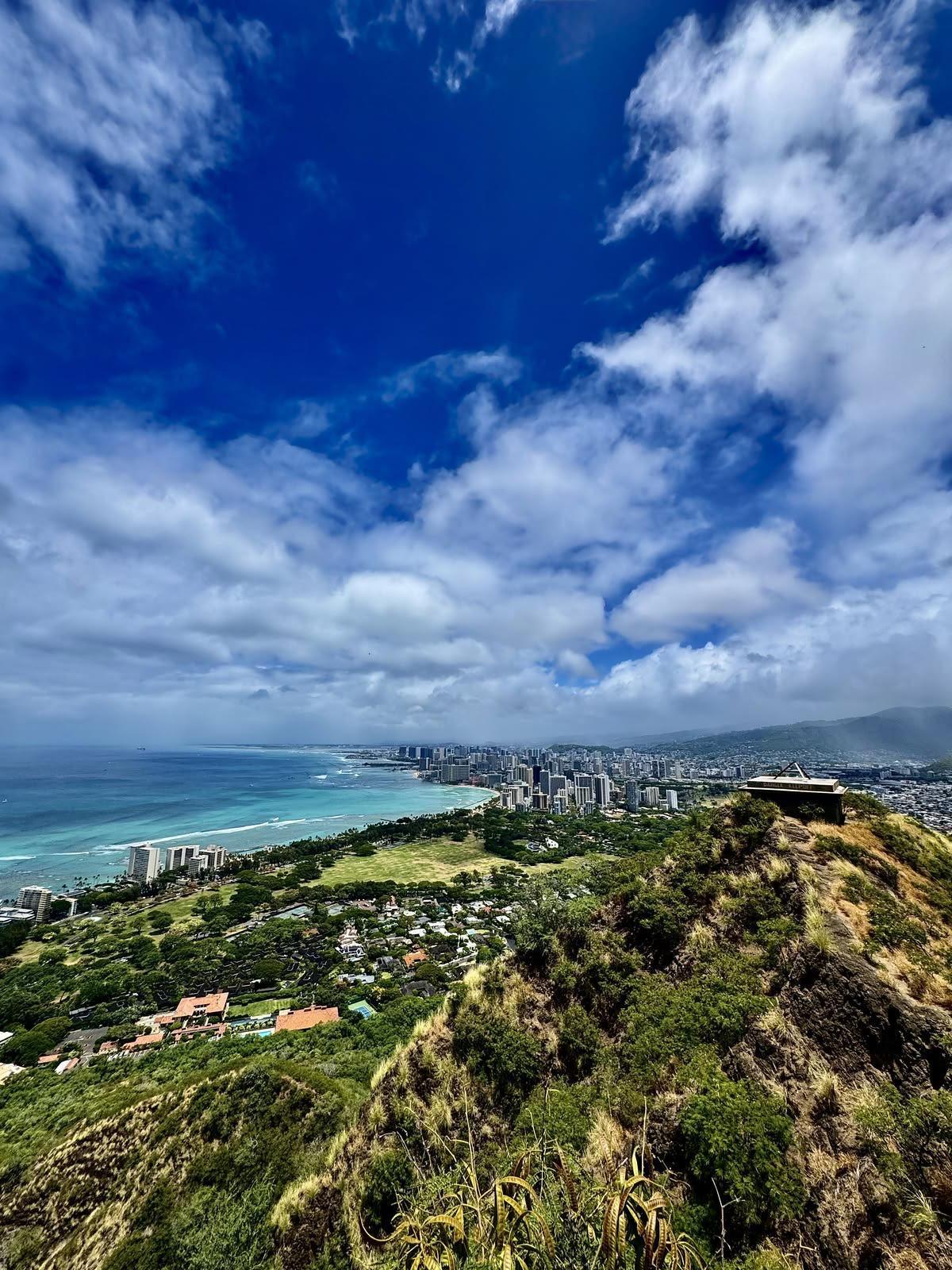 DIAMOND HEAD / LĒʻAHI 🌋 DIAMOND HEAD / LĒʻAHI 🌋