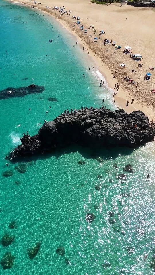 NORTH SHORE – WAIMEA BAY NORTH SHORE – WAIMEA BAY