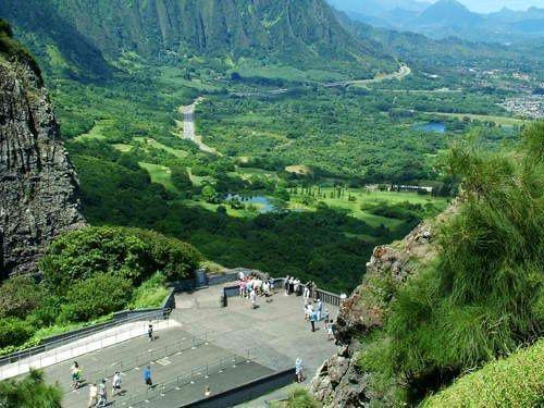 NUʻUANU PALI LOOKOUT ⛰️ NUʻUANU PALI LOOKOUT ⛰️