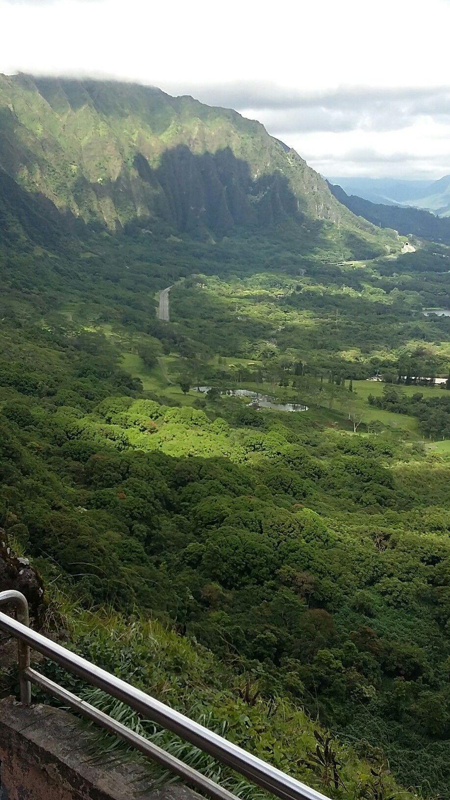 NUʻUANU PALI LOOKOUT ⛰️ NUʻUANU PALI LOOKOUT ⛰️