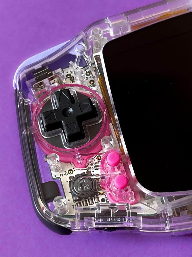 LED RGB sur Game Boy Advance : faut-il choisir une GBA lumineuse ? LED RGB sur Game Boy Advance : faut-il choisir une GBA lumineuse ?