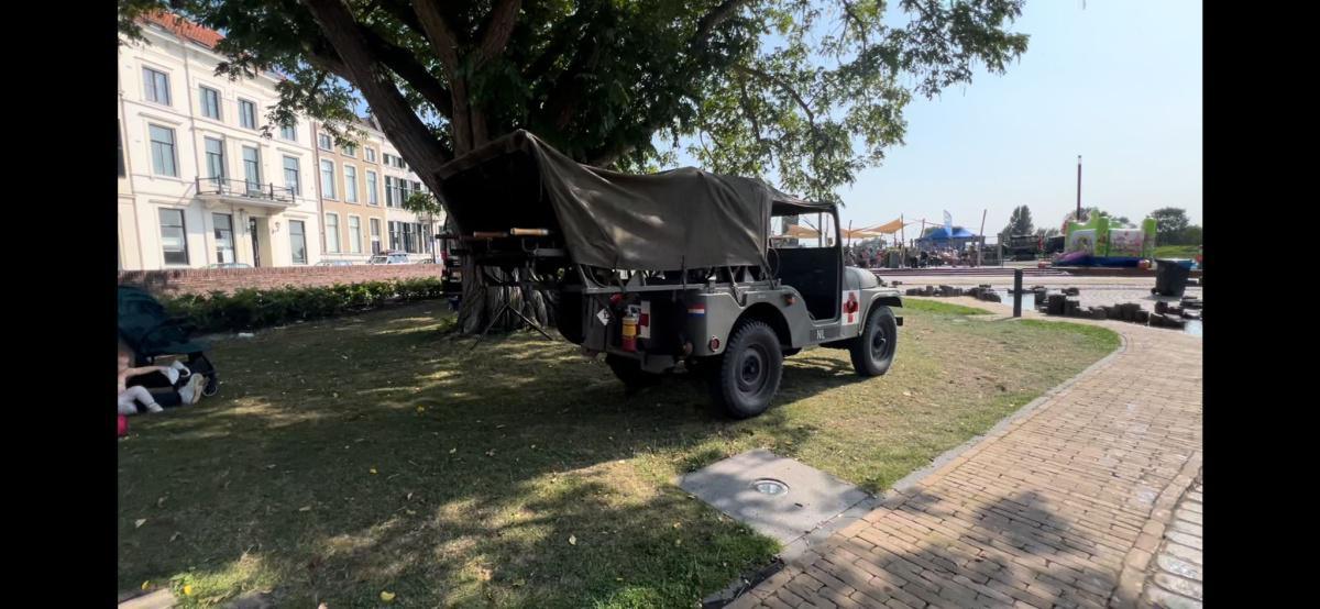 Regionale Veteranendag Zutphen met foto`s