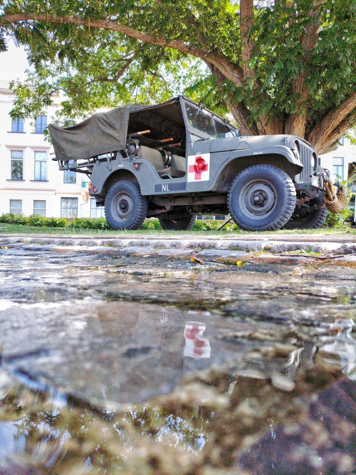 Regionale Veteranendag Zutphen met foto`s