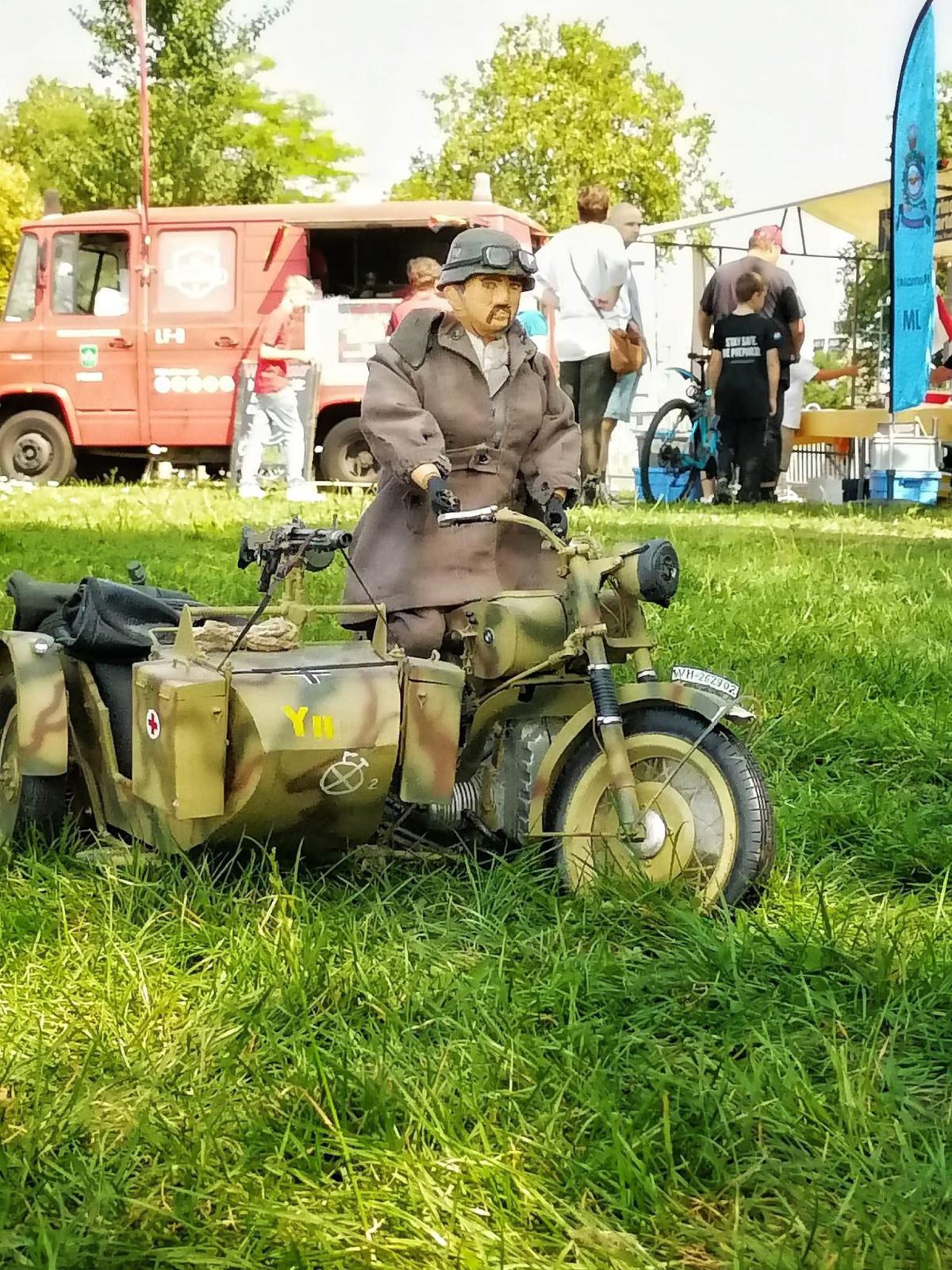 Regionale Veteranendag Zutphen met foto`s