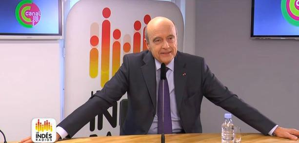 L'interview a été diffusée en direct via l'application et le site des Indés Radios