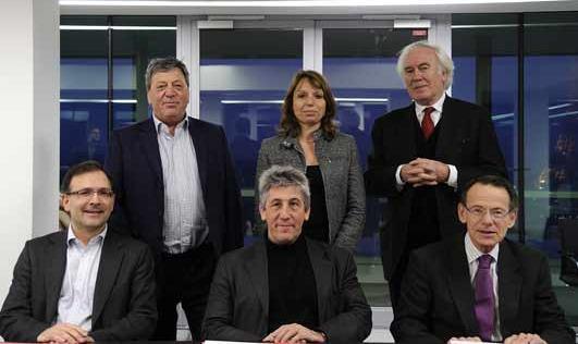 De gauche à droite : Pascal Rogard (SACD), Marie-Anne Ferry-Fall (ADAGP), Jean-Luc Hees (Radio France), Jean-Noël Tronc (SACEM), Hervé Rony (SCAM), Thierry Desurmont (SDRM)