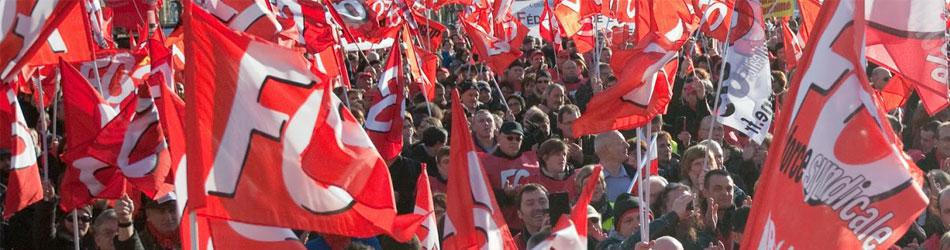 Les salariés intermittents qui travaillent régulièrement pour le même employeur depuis quatre ans se verront proposer automatiquement un CDI. Cette mesure, qui entrera en vigueur en juillet 2018, s’appliquera dans les radios publiques, privées et associatives.