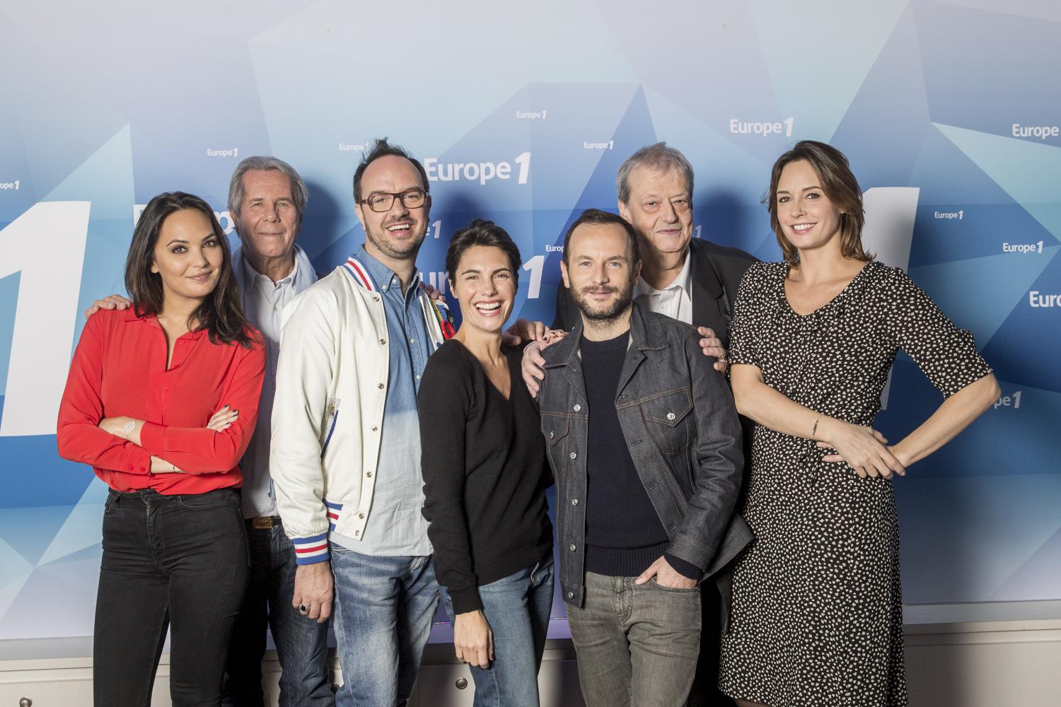 L'équipe de "La Cour des Grands" avec Alessandra Sublet s'installe au Festival de l’Alpe d’Huez © Eric Frotier de Bagneux Capa Pictures