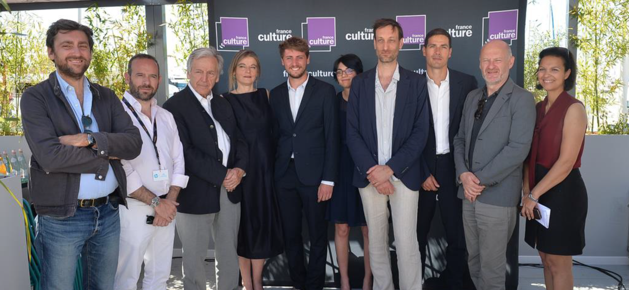 La remise du Prix France Culture cinéma en 2017 avec Sebastien Laudenbach et deux étudiants représentant des jurés du Prix France Culture Cinéma des étudiants, Costa Gavras (Prix France Culture Consécration), Éric Juherian, producteur de "The new kid "de Rudi Rosenberg (International student award), Sandrine Treiner, directrice de France Culture, Mathieu Gallet, alors PDG de Radio France, Isabelle Giordano et Jean Paul Salomé