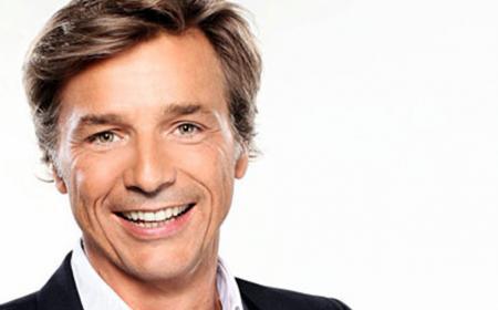 Guy Lagache arrive à Radio France