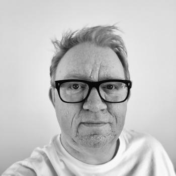 SOUND ADVICE : CREATING CONNECTIONS WITH THE LISTENER THROUGH IMAGING AND SOUND