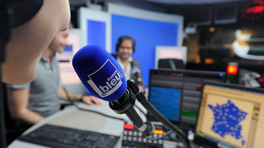 Covid-19 : France Bleu joue la carte de la syndication de programmes