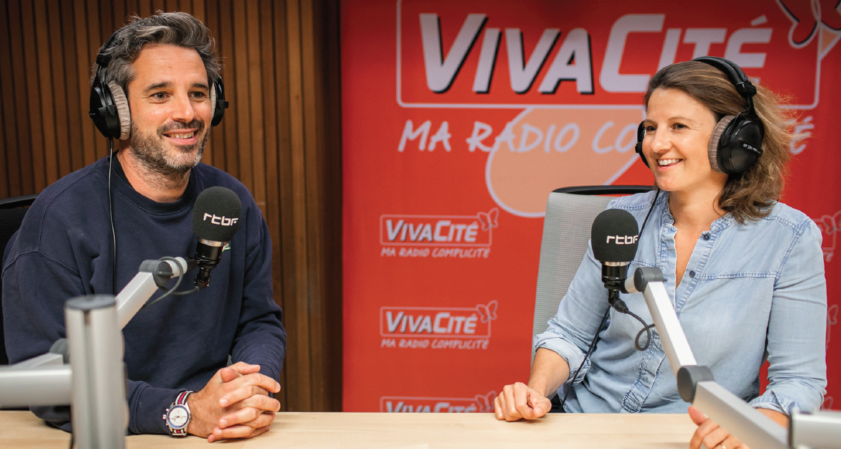 Chaque jour de la semaine de 13h00 à 14h00, Adrien Devyver et Doc Charlotte donnent rendez-vous aux auditeurs pour répondre à toutes les questions liées à la santé.