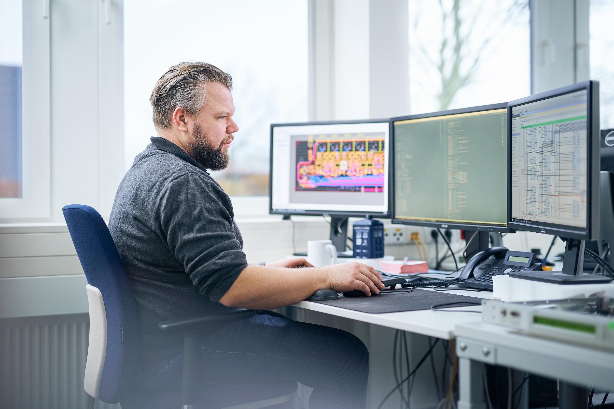 Joost Schultke, un des ingénieurs de 2wcom ayant collaboré au développement du codec MPX-2c. © 2wcom.jpg.
