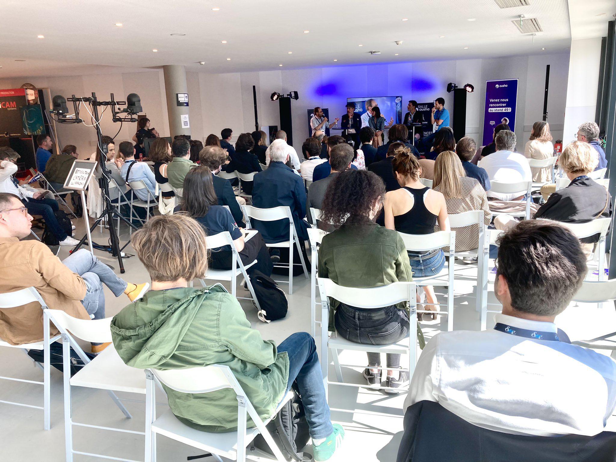 Hier, les conférences et ateliers autour de la thématique du podcast ont attiré de nombreux podcasteurs au Paris Radio Show