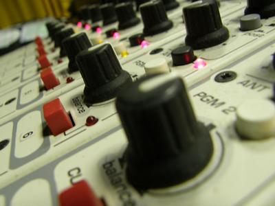 Associatives et RNT : faut-il financer le simulcast ?