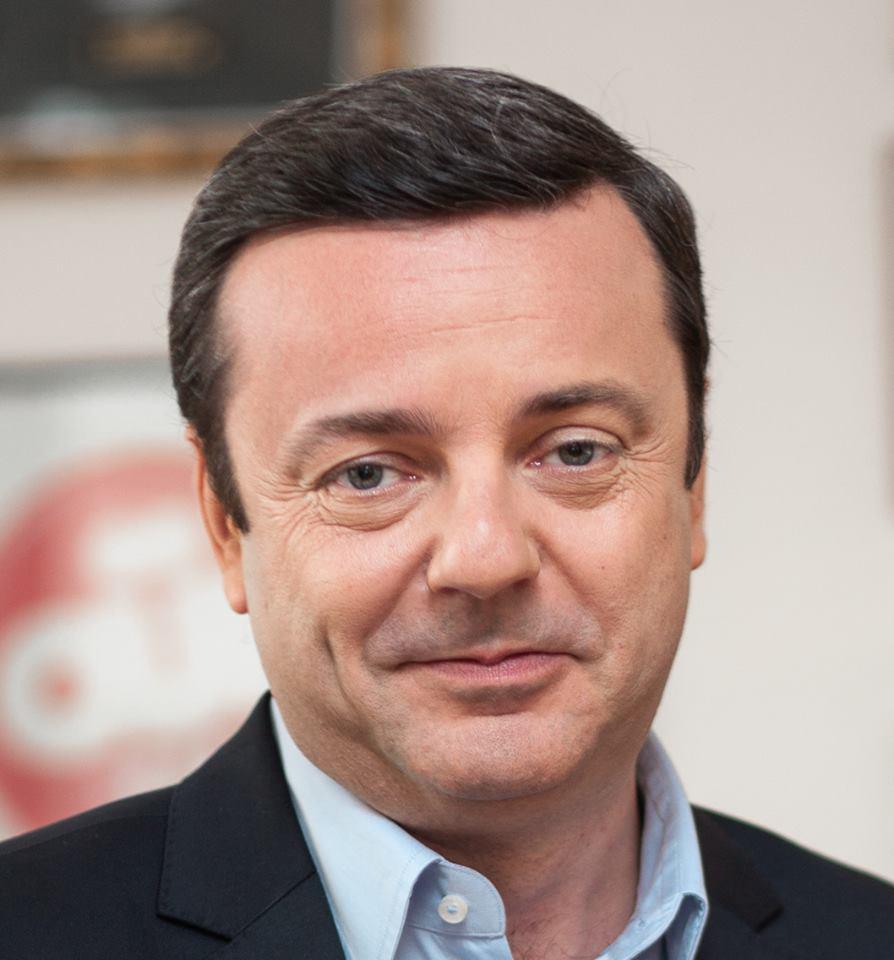 Emmanuel Rials est très fâché contre BFM Business, qui annonçait ce matin que Ouï FM était à vendre. Il dément fermement cette info.