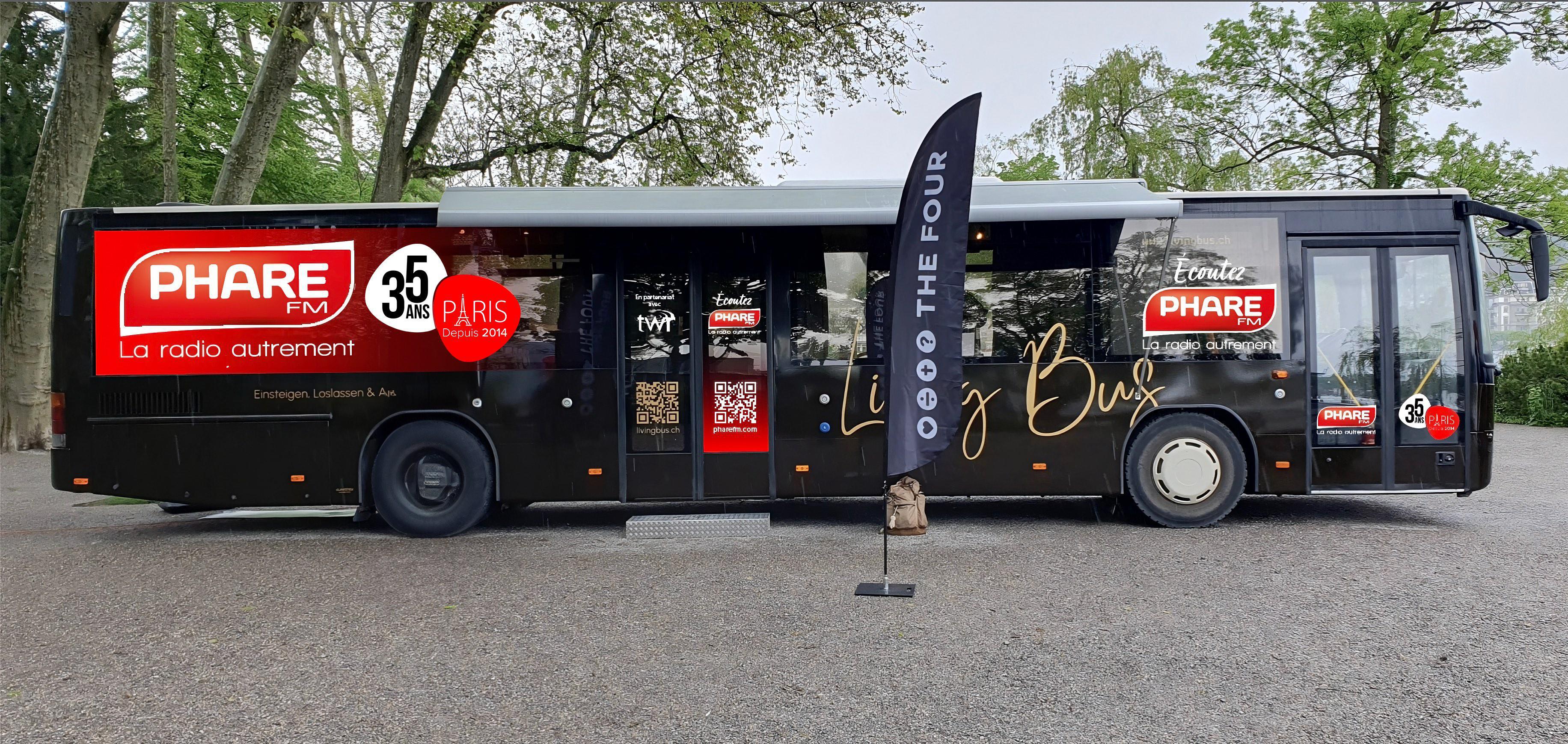Paris 2024 : Phare FM mobilise son "Living Bus Phare FM"