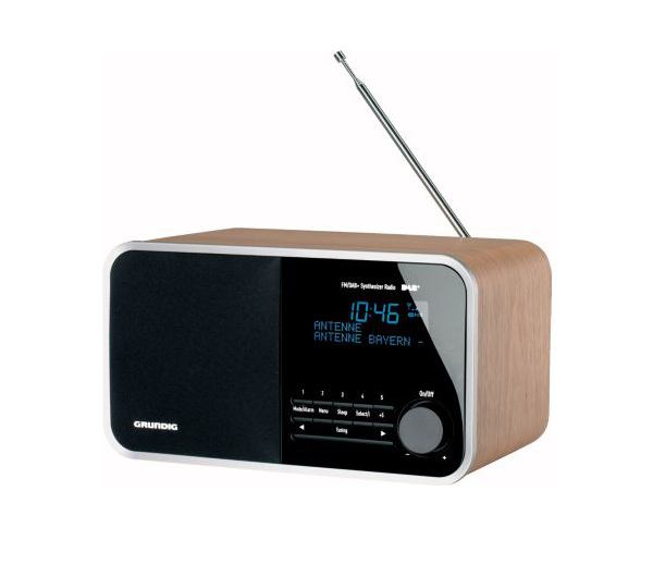 Le récepteur Grunding TR2200 DAB+WD
