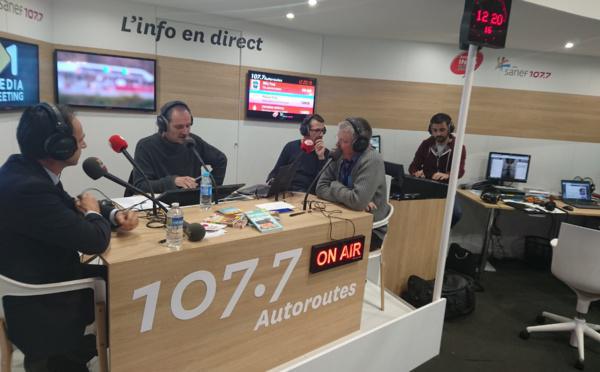 Le MAG 83 - Tir groupé pour le 107.7 au Mondial de l'Auto