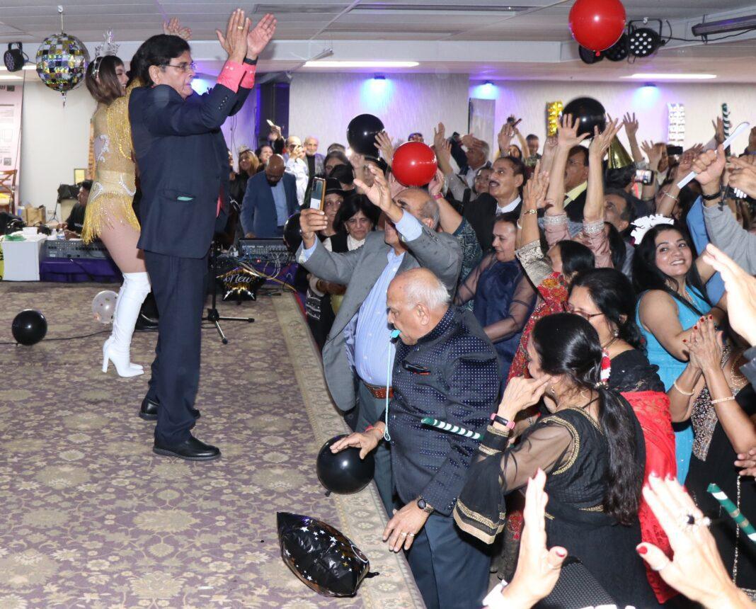  Chicagoland Seniors Ring in 2025 with Grand Celebration