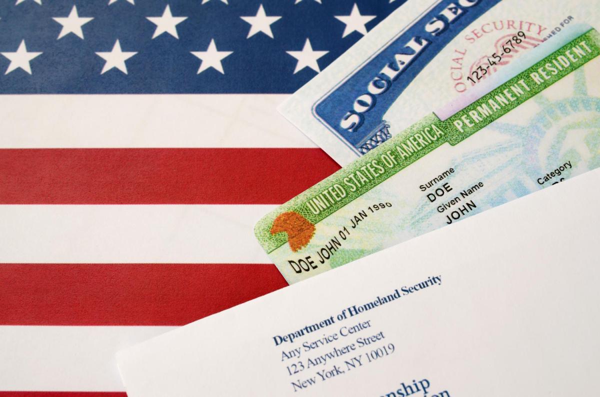 Elderly Indian Green Card Holders Face Increased Scrutiny at U.S. Airports