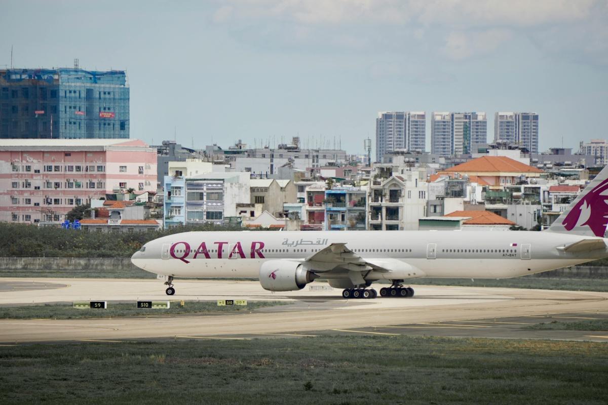 Qatar Airways Places Record $96 Billion Order with Boeing and GE Qatar Airways Places Record $96 Billion Order with Boeing and GE