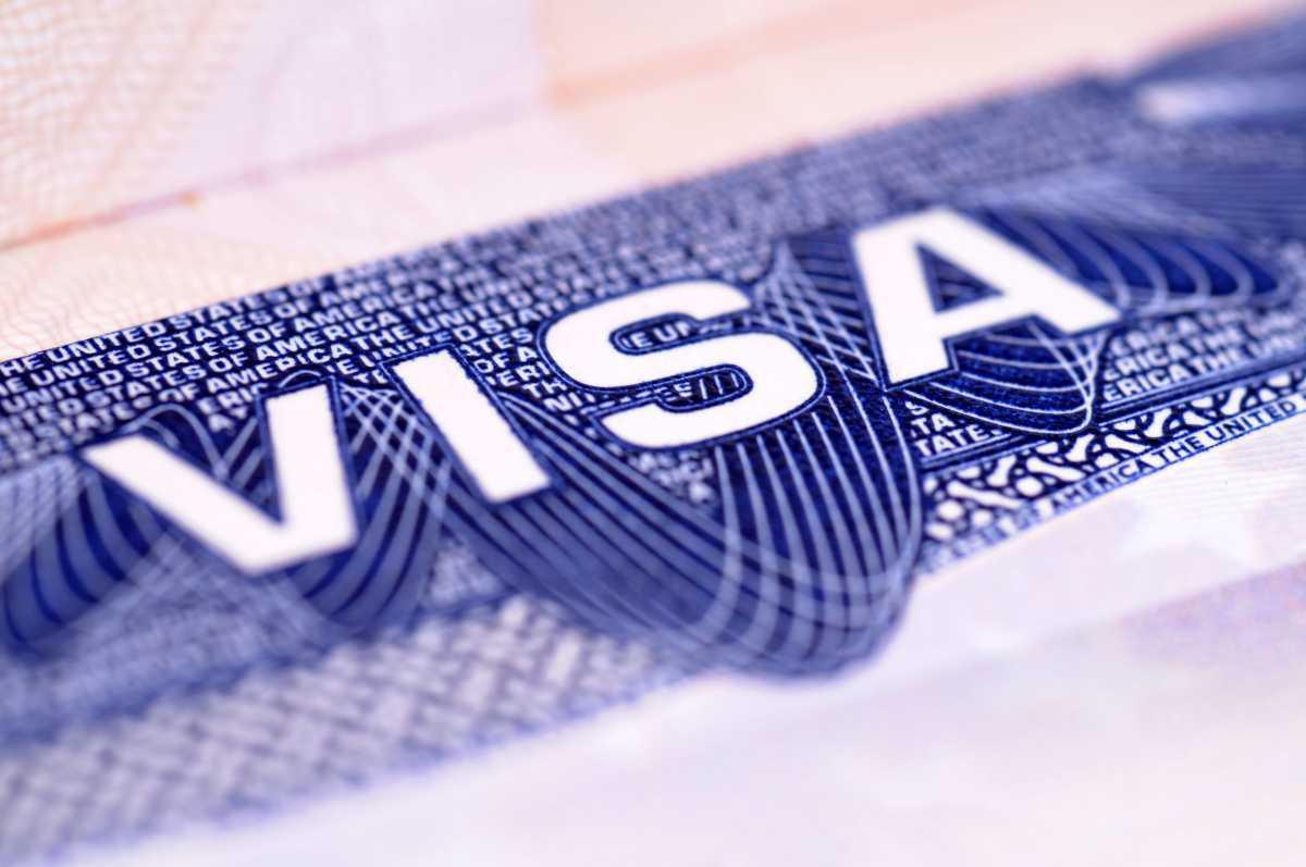 U.S. Freezes Student Visa Interviews, Tightens Social Media Checks