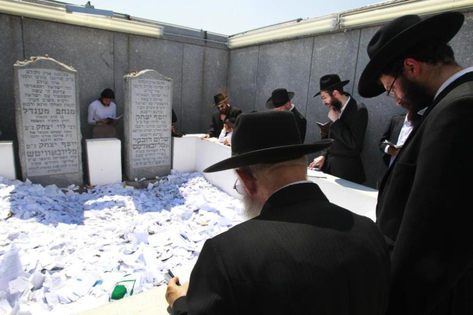 The Rebbe, Rabbi Menachem Mendel Schneerson רבי מנחם מנדל שניאורסון The Rebbe, Rabbi Menachem Mendel Schneerson רבי מנחם מנדל שניאורסון