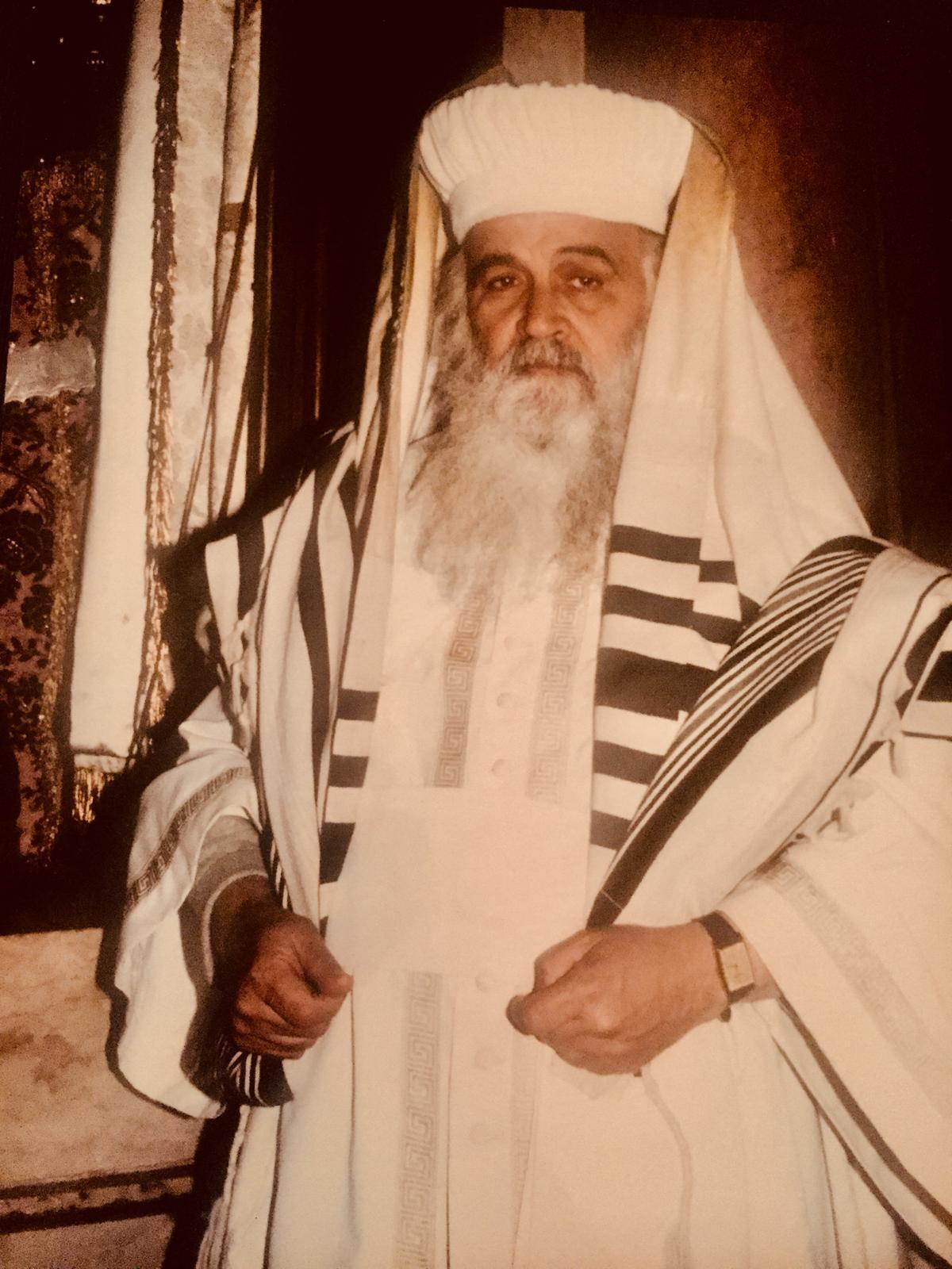 Rabbi Abraham Assor רבי אברהם עשור Rabbi Abraham Assor רבי אברהם עשור